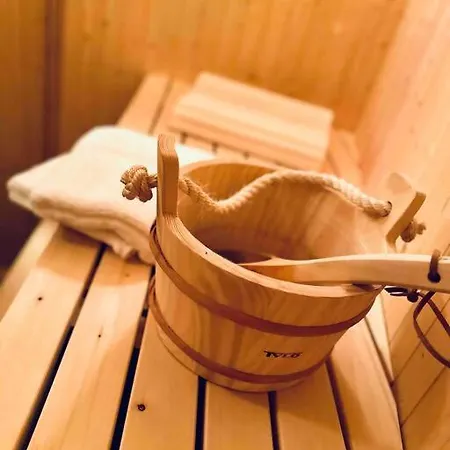 Arctic Fishermans Lodge- Sauna Included Semesterbostad Moskenes