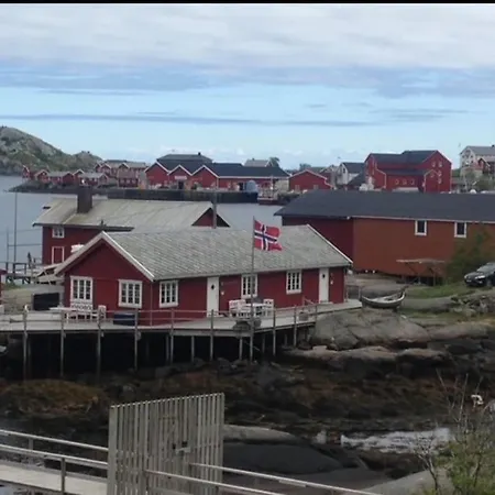 Arctic Fishermans Lodge- Sauna Included Moskenes