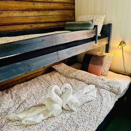 Arctic Fishermans Lodge- Sauna Included Holiday home *