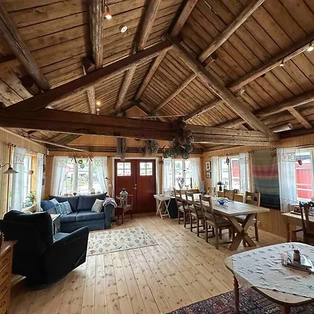 Arctic Fishermans Lodge- Sauna Included Semesterbostad Moskenes