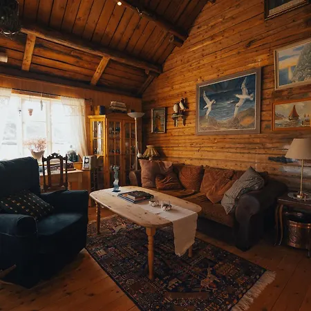 Arctic Fishermans Lodge- Sauna Included *