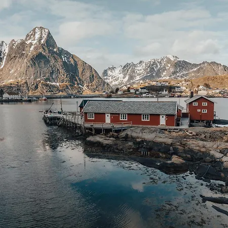 Arctic Fishermans Lodge- Sauna Included Moskenes