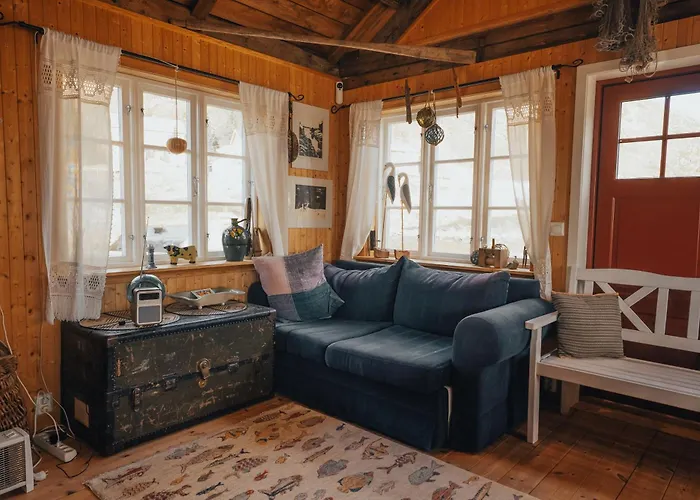 Arctic Fishermans Lodge- Sauna Included