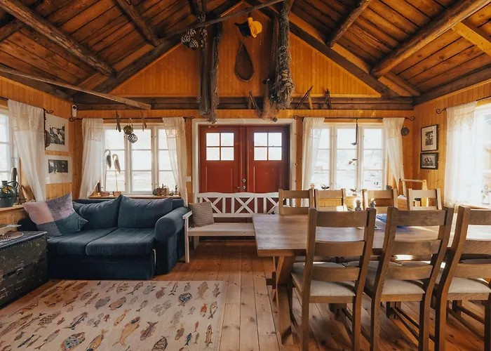 Arctic Fishermans Lodge- Sauna Included