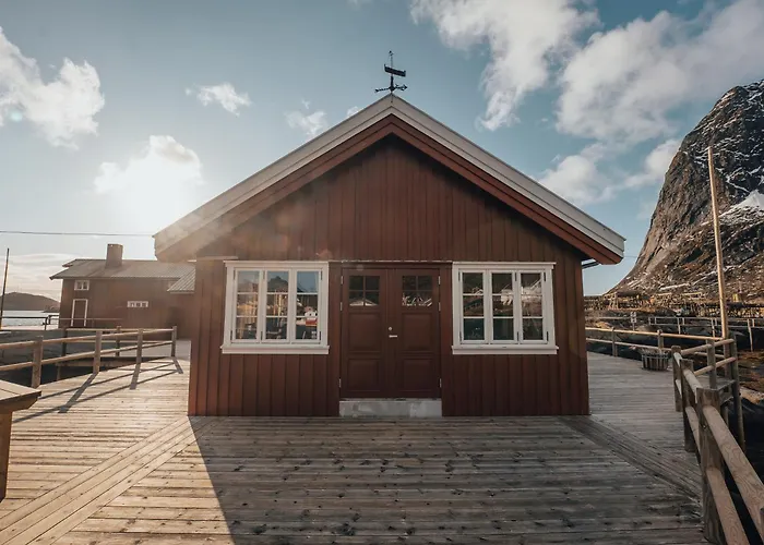Arctic Fishermans Lodge- Sauna Included Moskenes