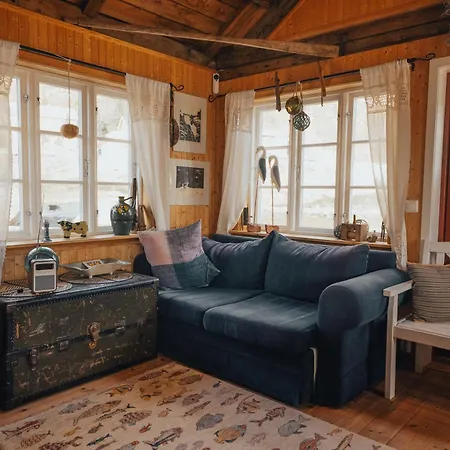 Arctic Fishermans Lodge- Sauna Included